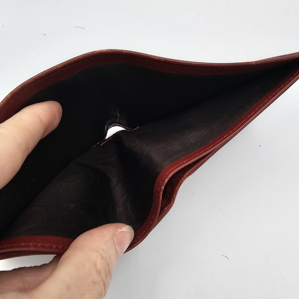 Gucci Red Leather Card Holder - Picture 5 of 9